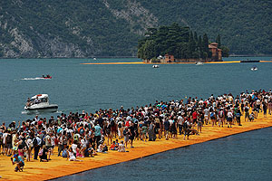 Roland Bauer: Christo und Jean-Claude, Floating Piers