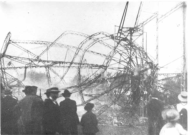 LZ 4 nach dem Unglück in Echterdingen, © Archiv der Luftschiffbau Zeppelin GmbH