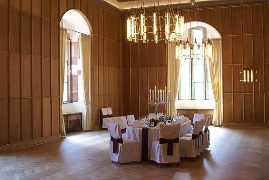 Der gr��te Saal im Schloss Heidelberg: K�nigssaal mit bis zu 552 Sitz- oder 450 Tischpl�tzen
