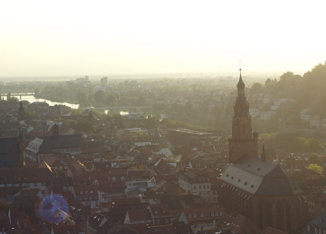 Inbegriff des romantischen Heidelberg: Der Blick von der Schlossterrasse �ber die Stadt