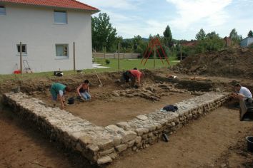 Wahlwies. Arch�ologische Freilegungsarbeiten eines r�mischen Geb�udes aus dem 2./3. Jahrhundert n. Chr. in der Hafen�ckerstra�e