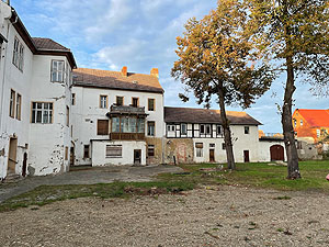 Rittergut Edelhof aus dem 17. Jahrhundert mit denkmalgerechter energetischer Sanierung