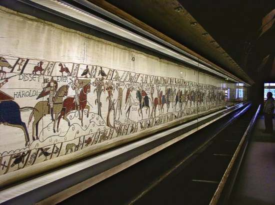 Ausstellungsraum im Mus�e de la Tapisserie de Bayeux. 