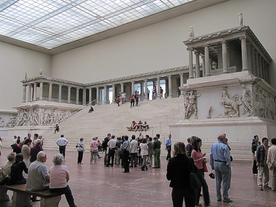 Der Pergamonaltar, das Herzstück des nach ihm benannten Pergamonmuseums